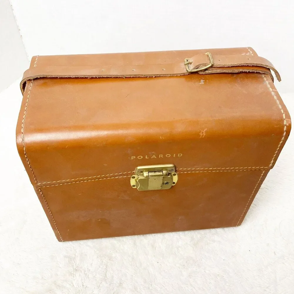 Vintage Polaroid Highlander Folding Land Camera Model 80 w/ Case, Flash & Meter
